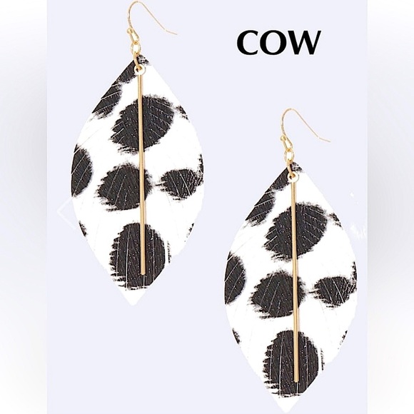 👻BOGO50%👻 🆕🌿🤍RUE 27: WHITE LEOPARD Leaf Shape Dangle Earrings - Picture 7 of 10